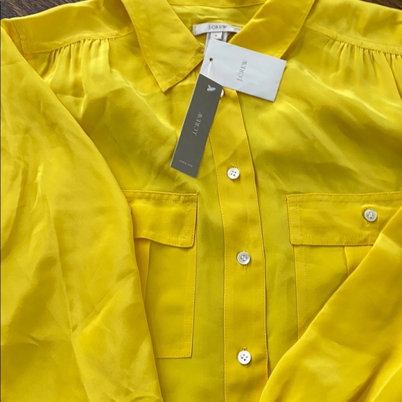 NEVER WORN!!! Size 6 yellow silk blouse - Picture 2 of 2